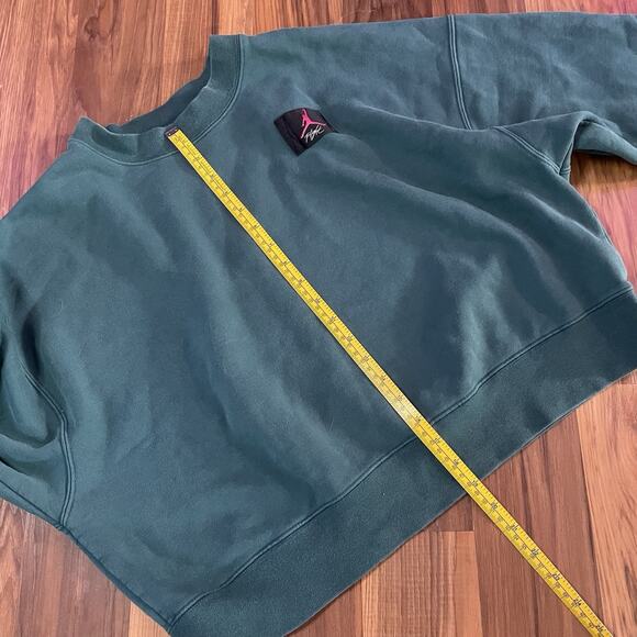 Jordan Flight Fleece Women’s L Loose Fit Oversized Crewneck Mod Crop Sweatshirt - Picture 9 of 10
